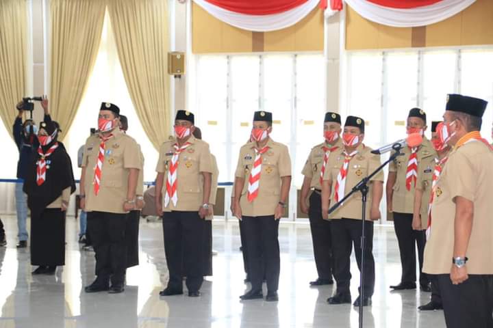 Apel Besar Hari Pramuka Ke-60, Bupati Labura Raih Lencana Darma Bakti
