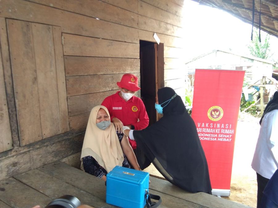 BIN Sumut Hadir di Labura Membawa 2000 Dosis Vaksin