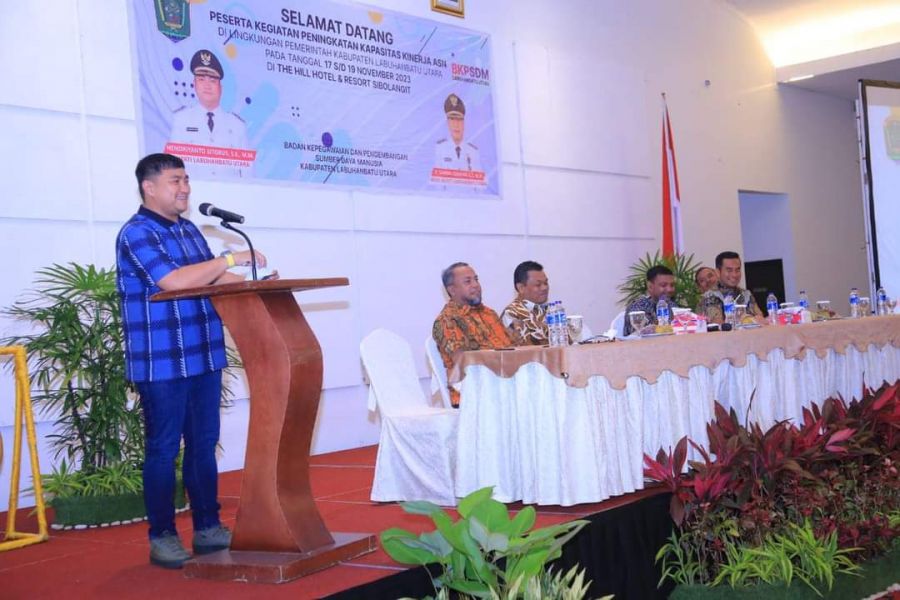 Buka Acara Peningkatan Kinerja ASN, Bupati Labura : ASN Penggerak Roda Organisasi Pemerintahan 