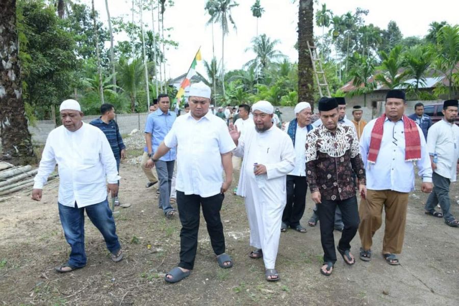 Bupati Hadiri Penutupan Persulukan Miftahul Khoir Kampung Jawa Marbau