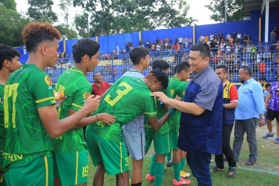 Bupati Hendriyanto Saksikan Final Liga Poslab U - 22, Antara Labura Hebat Vs Rajawali Fc