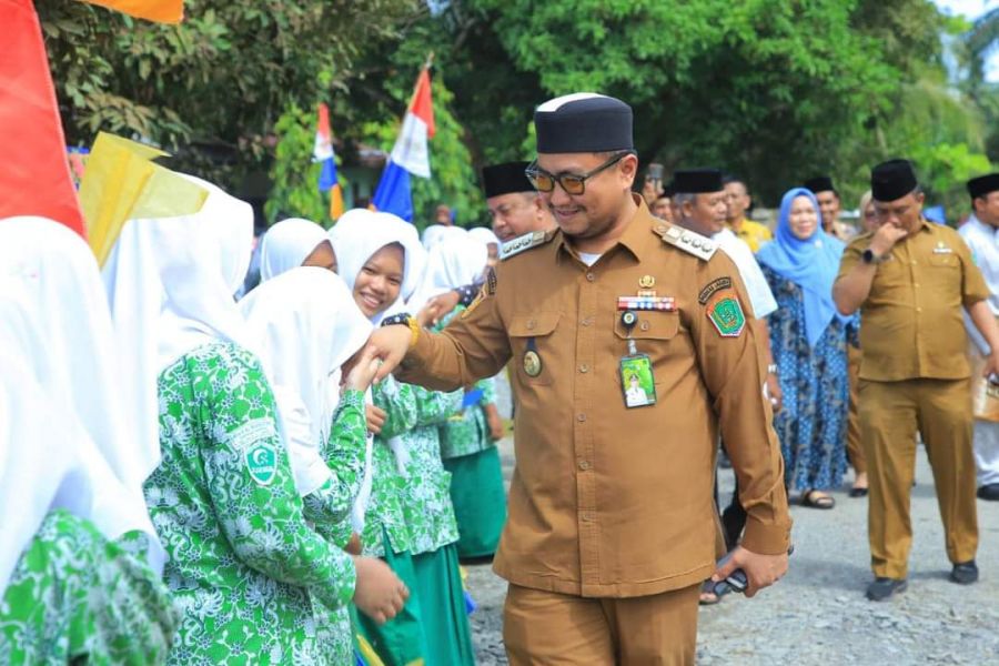 Bupati Hendriyanto Sitorus Hadiri Pembukaan MTQ di Kecamatan Na IX X