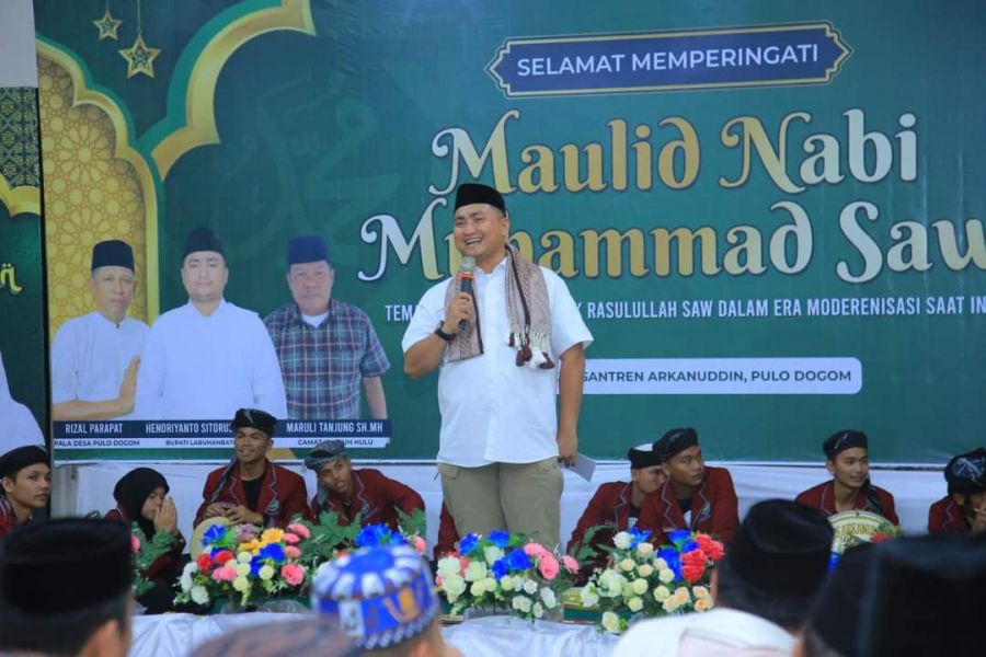 Bupati HYS Hadiri Maulid di Pesantren Arkanuddin Pulo Dogom