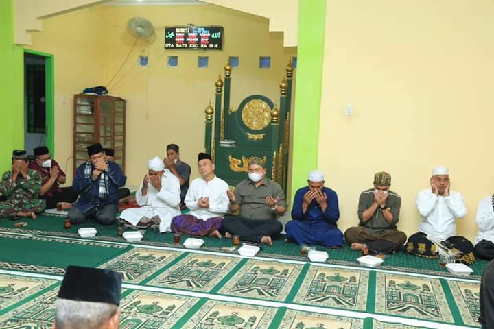 Bupati HYS Safari Subuh di Kecamatan NA. IX-X Labura