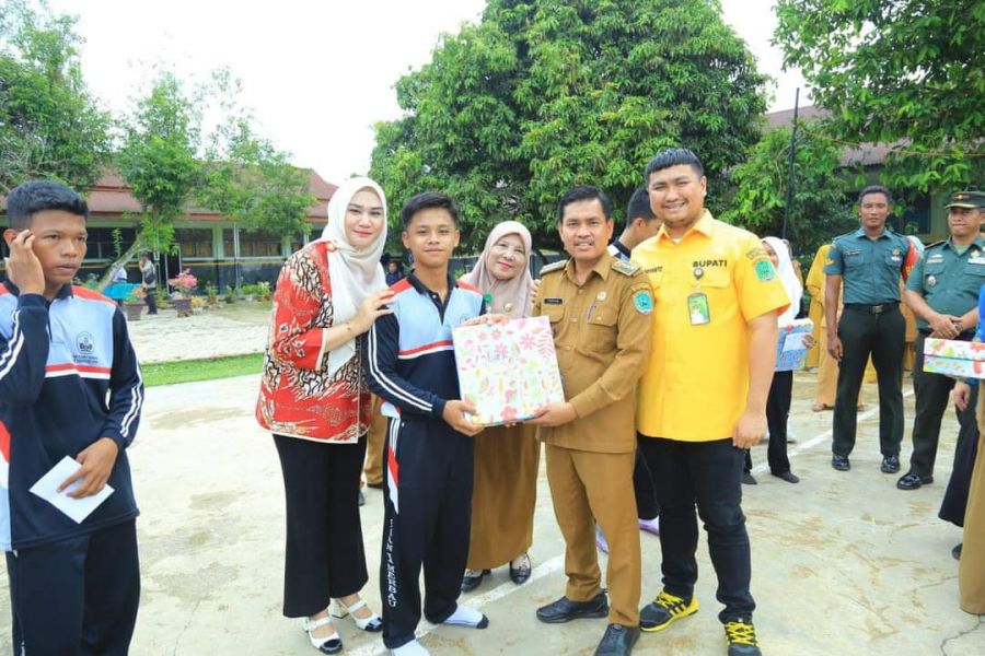 Bupati Labura Gelar Aksi Bergizi di SMAN 1 Aek Tapa