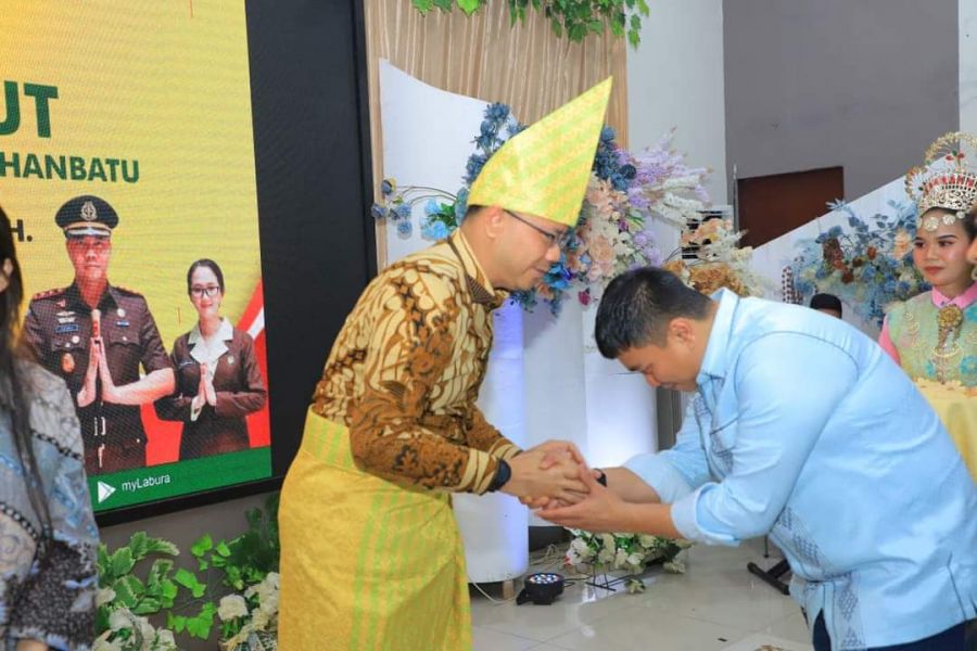 Bupati Labura Hendriyanto Hadiri Pisah Sambut Kajari Labuhanbatu