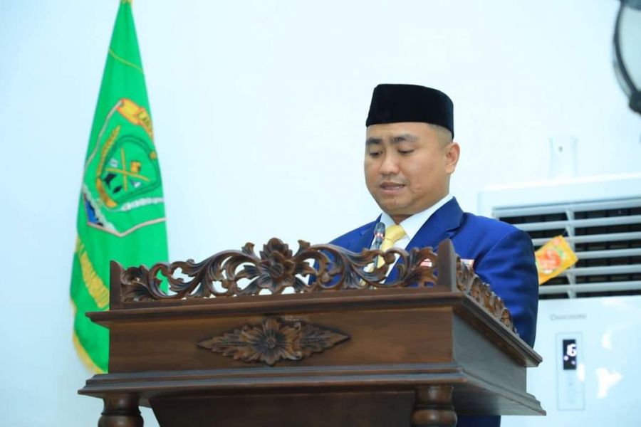 Bupati Labura Hendriyanto Penyampaian KUA PPAS APBD Tahun 2024