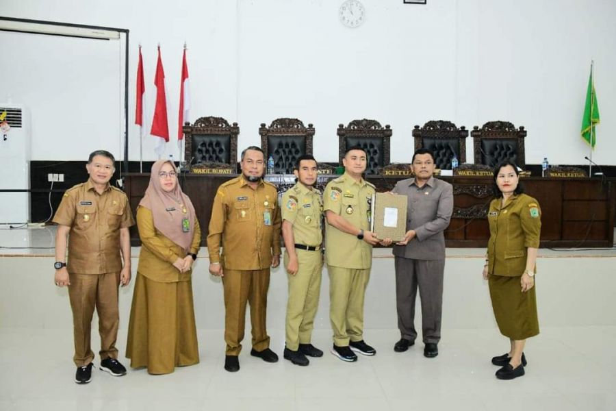 Bupati  Labura Hendriyanto Sampaikan Nota Pengantar R-APBD TA 2023 