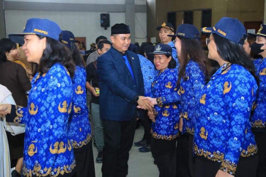 Bupati Labura  Hendriyanto Sitorus Ambil Sumpah Janji 178 PNS Formasi Tahun 2019 