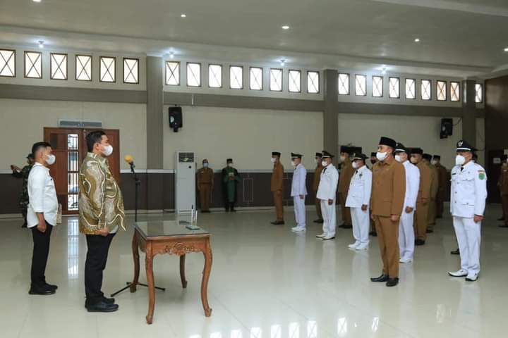 Bupati Labura Lantik 188 Pejabat Administrator