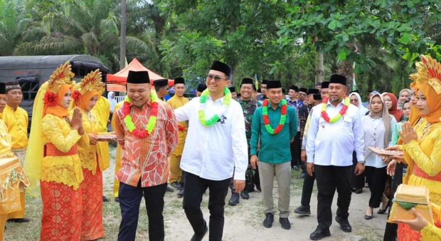 Bupati Labura Resmi Membuka MTQ Ke-XI dan FSQ Ke-X