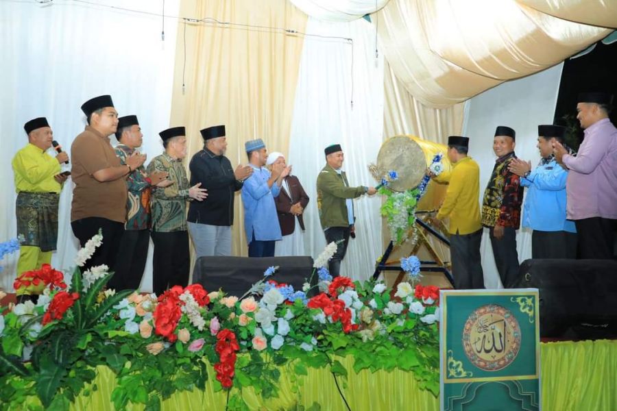 Bupati Labura Resmi Menutup MTQ ke X dan FSQ ke IX Kecamatan Kualuh Selatan 
