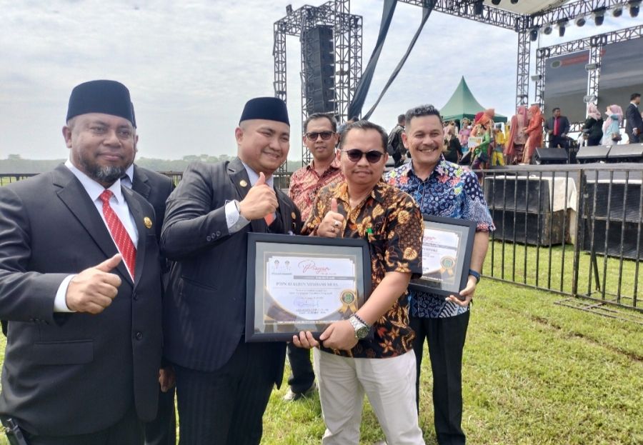 Harla Labura ke 15, PTPN III Mambang Muda Raih Piagam Penghargaan