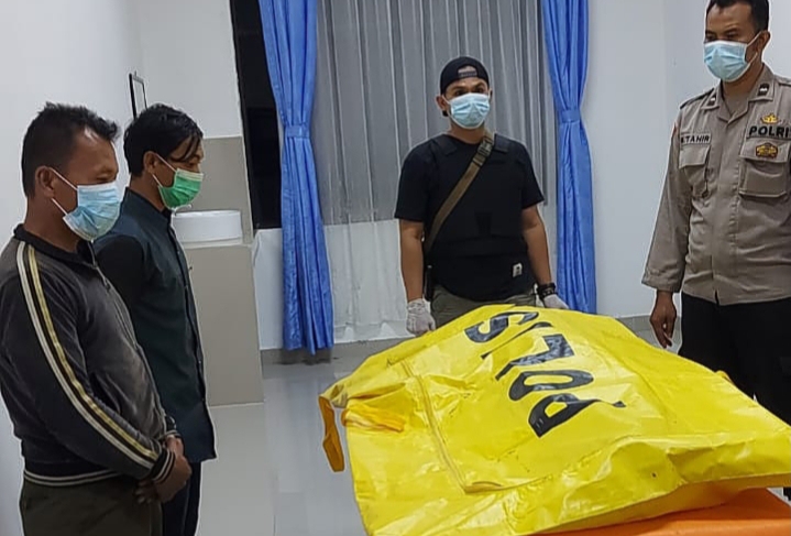 Indah, Wanita 21 Tahun Tewas Diduga Gantung Diri