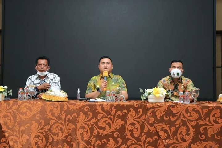 Intruksi Gubernur PTM guru dan Staf Wajib di Vaksin