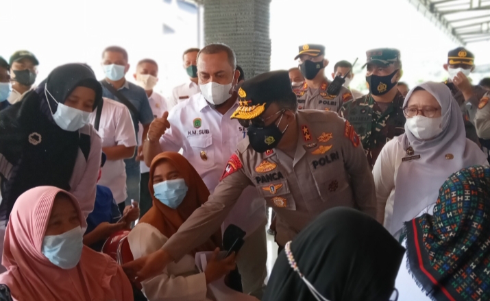 Kapoldasu Panca Putra Kunjungi Gebyar Vaksinasi Di Labura