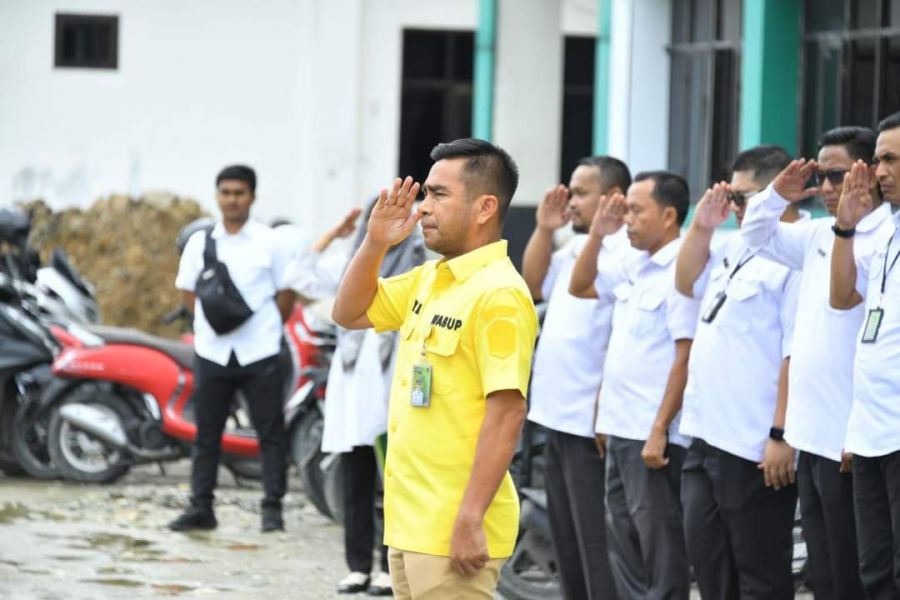 Laksanakan Apel di RSUD Aek Kanopan, Wabup Samsul : Kita Pelayan Masyarakat