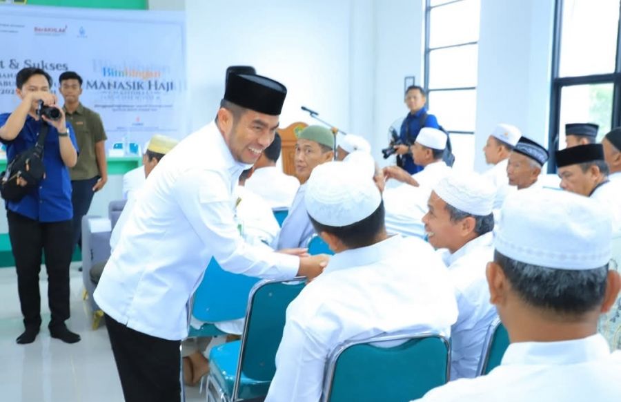 Pemkab Labura Buka Bimbingan Manasik Haji, Bupati Labura Ketua Kloter Haji 1446H Tahun 2025