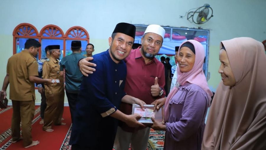 Pemkab Labura Salurkan Tali Asih Serta Tegaskan Komitmen Perlindungan Sosial Lewat BPJS Ketenagakerj
