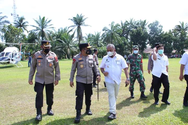Sekda Labura H. Suib Sambut Kehadiran Poldasu di Lapangan Polri Aek Kanopan