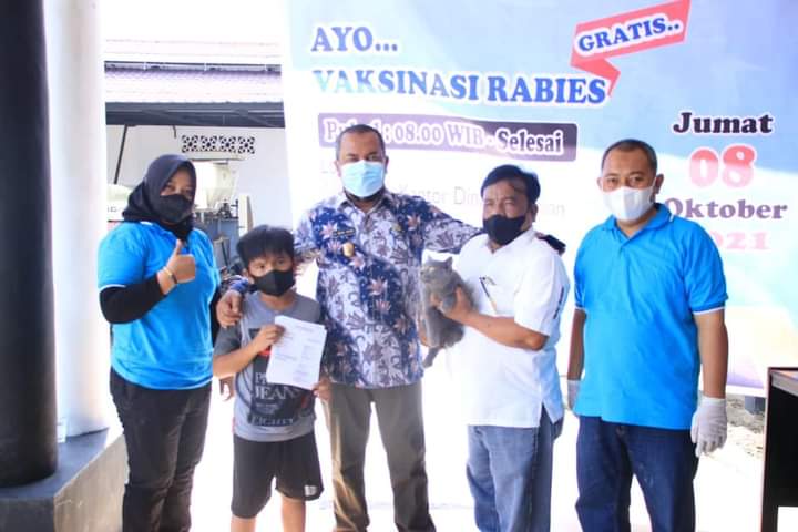 Sekda Labura  Hadiri Vaksin Rabies