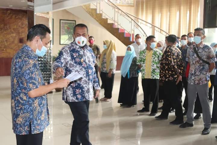 Sekda Labura Lakukan Apel Mendadak