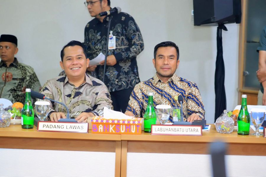 Wabup Labura Hadiri RUPS Luar Biasa Bank Sumut Bahas Transformasi Strategis