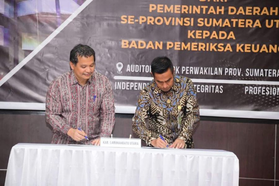 Wabup Labura  Samsul Tanjung Serahkan Laporan Keuangan Unauditet ke BPK RI