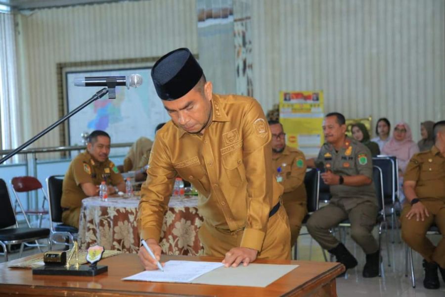 Wabup Samsul Tanjung Lantik Pimpinan Tinggi Pratama dan Pejabat Administrator