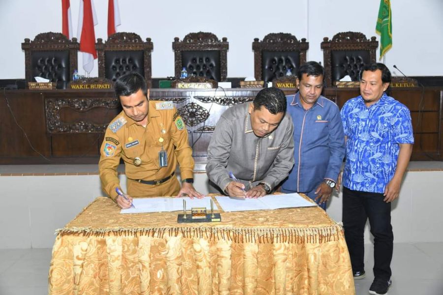 Wakil Bupati Hadiri Rapat Paripurna Penyampaian Laporan Reses DPRD Labura